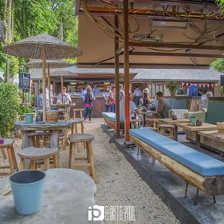 Πανσιόν Les Du 7 By Juliette - Maison Caerdinael 4*